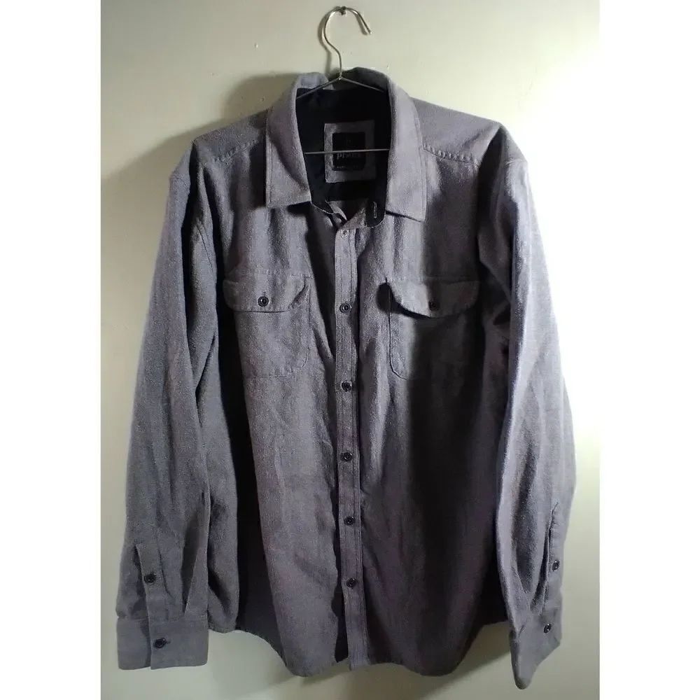 PrAna XL Men's Button Down Collared Shirt Gray